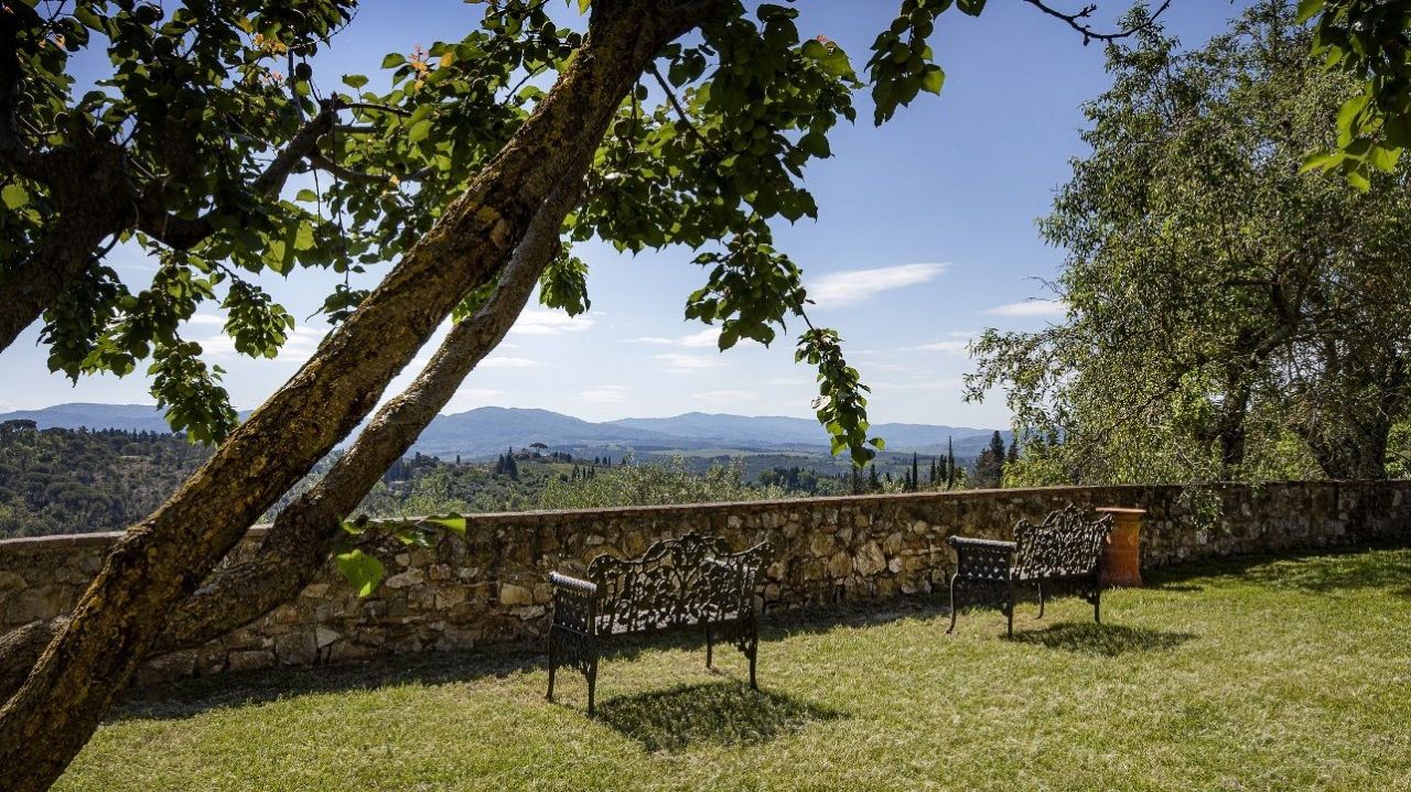 Поместье в Импрунете, Италия, 3 300 м² - фото 7