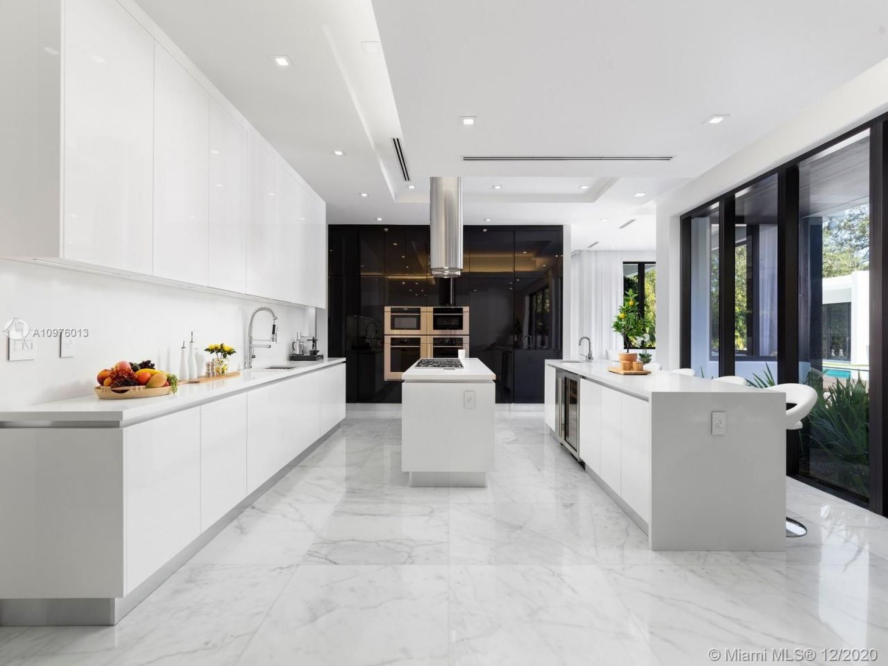 Вилла в Майами, США, 900 м² - фото 12