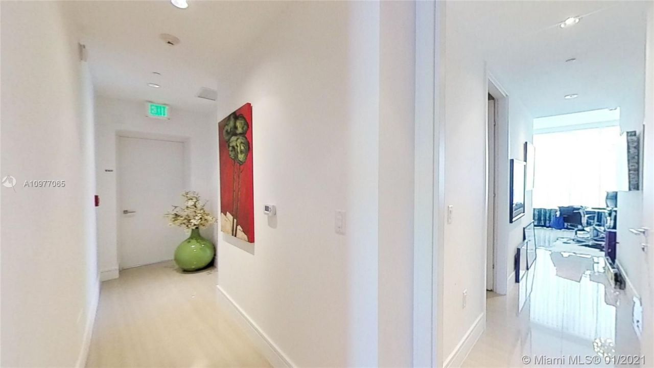 Квартира в Майами, США, 240 м² - фото 9