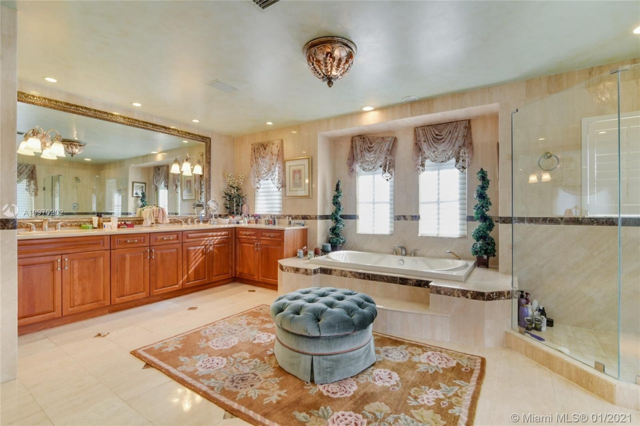 Вилла в Майами, США, 400 м² - фото 8