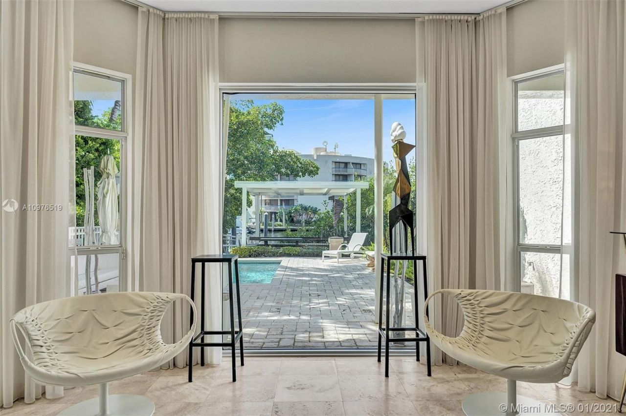 Вилла в Майами, США, 300 м² - фото 13