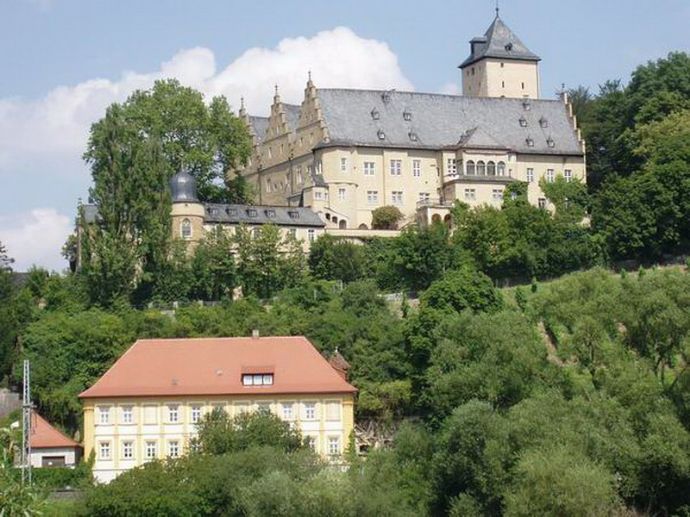 Замок в Нижней Франконии, Германия, 4 716 м2 - фото 1