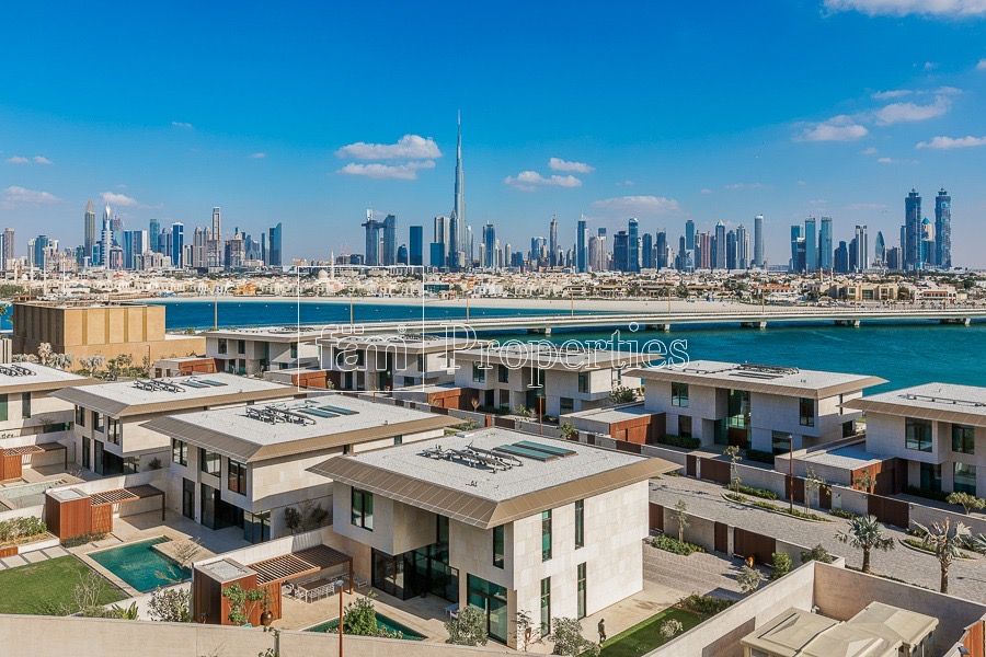 Апартаменты в Дубае, ОАЭ, 242 м2 - фото 1