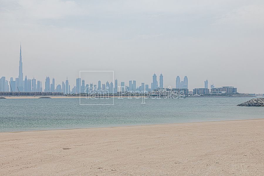 Земля в Дубае, ОАЭ, 1 581 м2 - фото 1