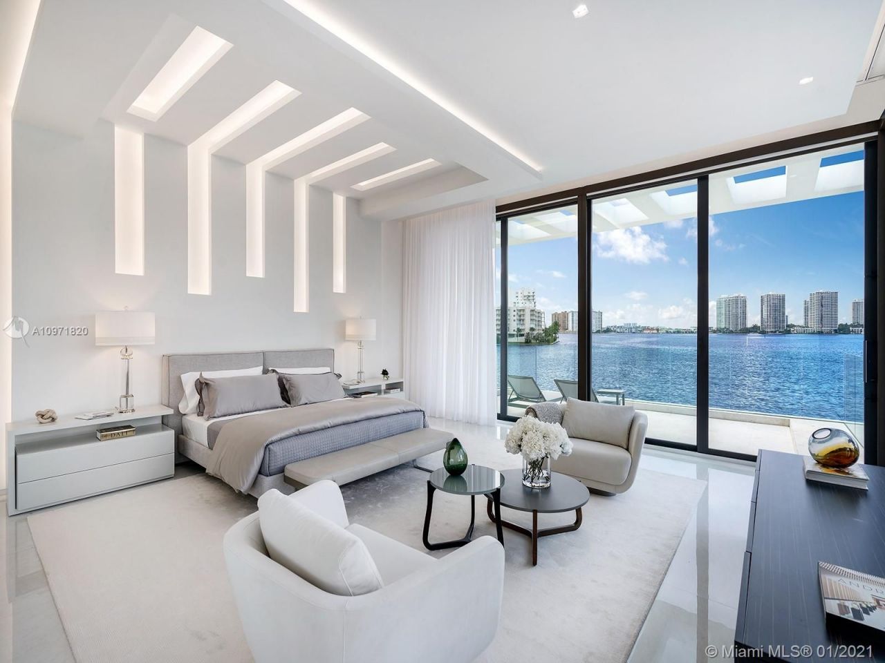 Вилла в Майами, США, 700 м² - фото 14