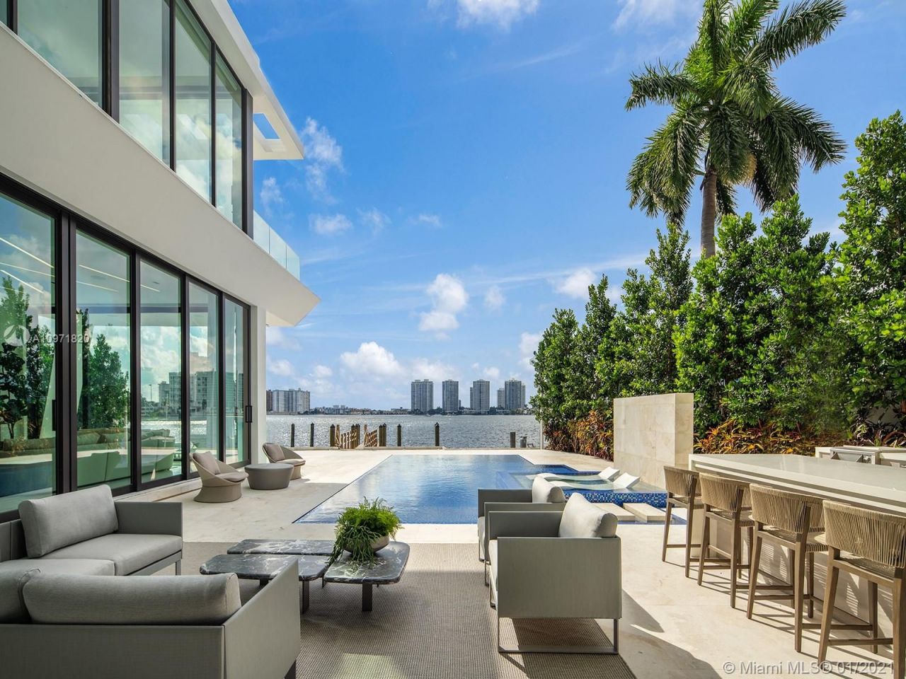 Вилла в Майами, США, 700 м² - фото 2