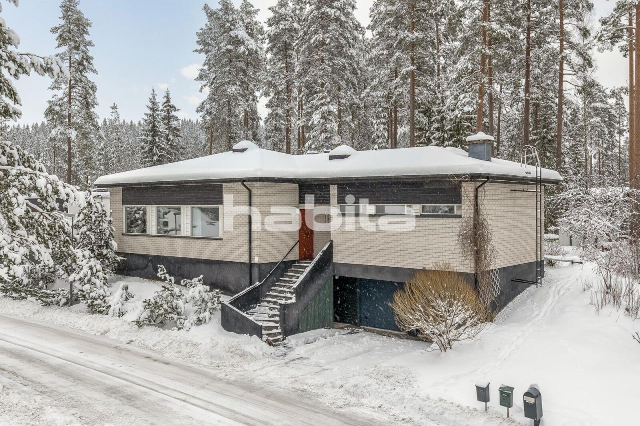 Дом в Ювяскюля, Финляндия, 193 м2 - фото 1