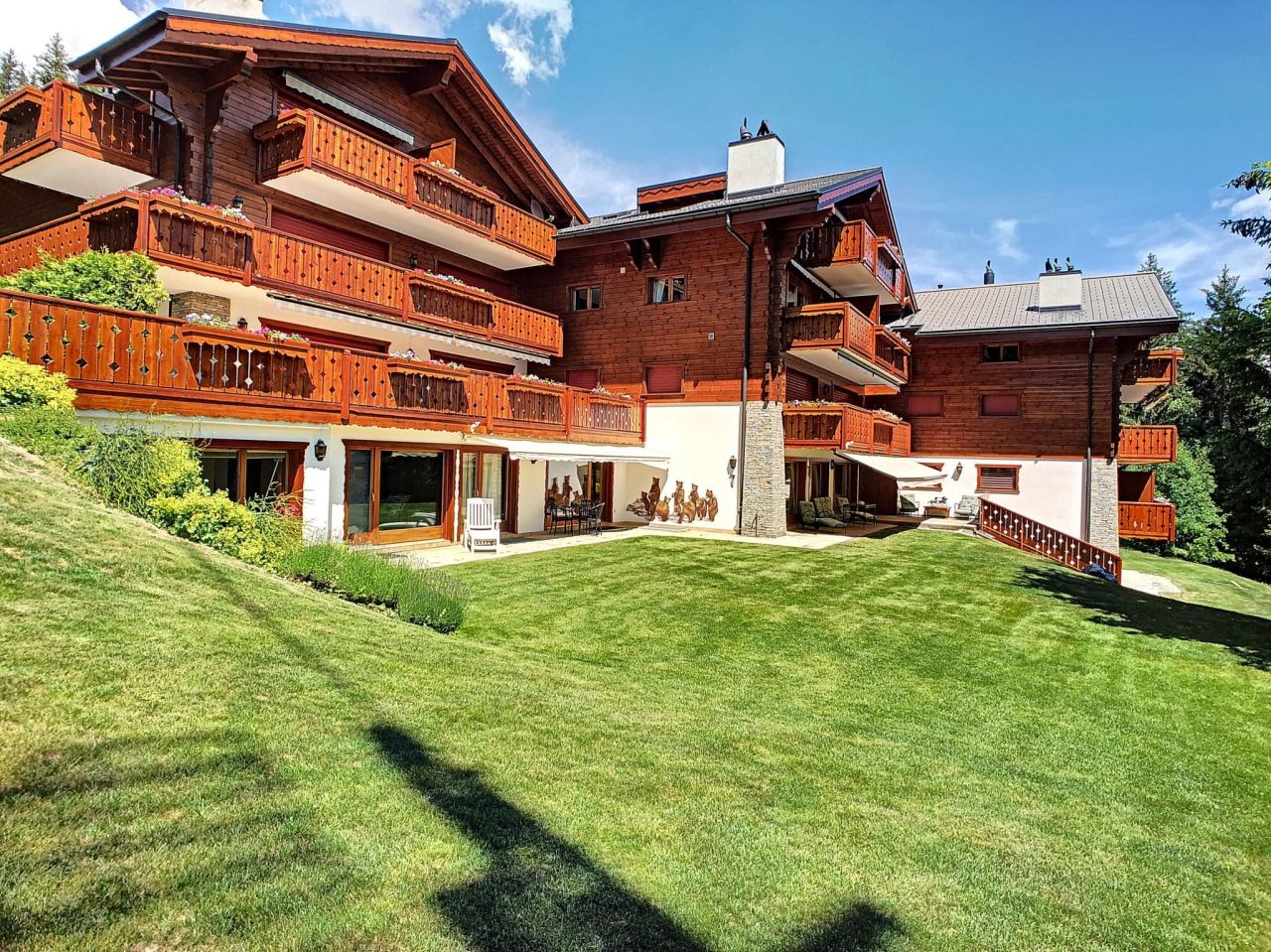 Квартира в Кран-Монтане, Швейцария, 314 м2 - фото 1