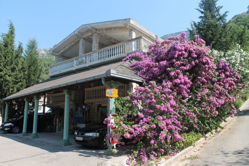 Дом в Чани, Черногория, 300 м2 - фото 1