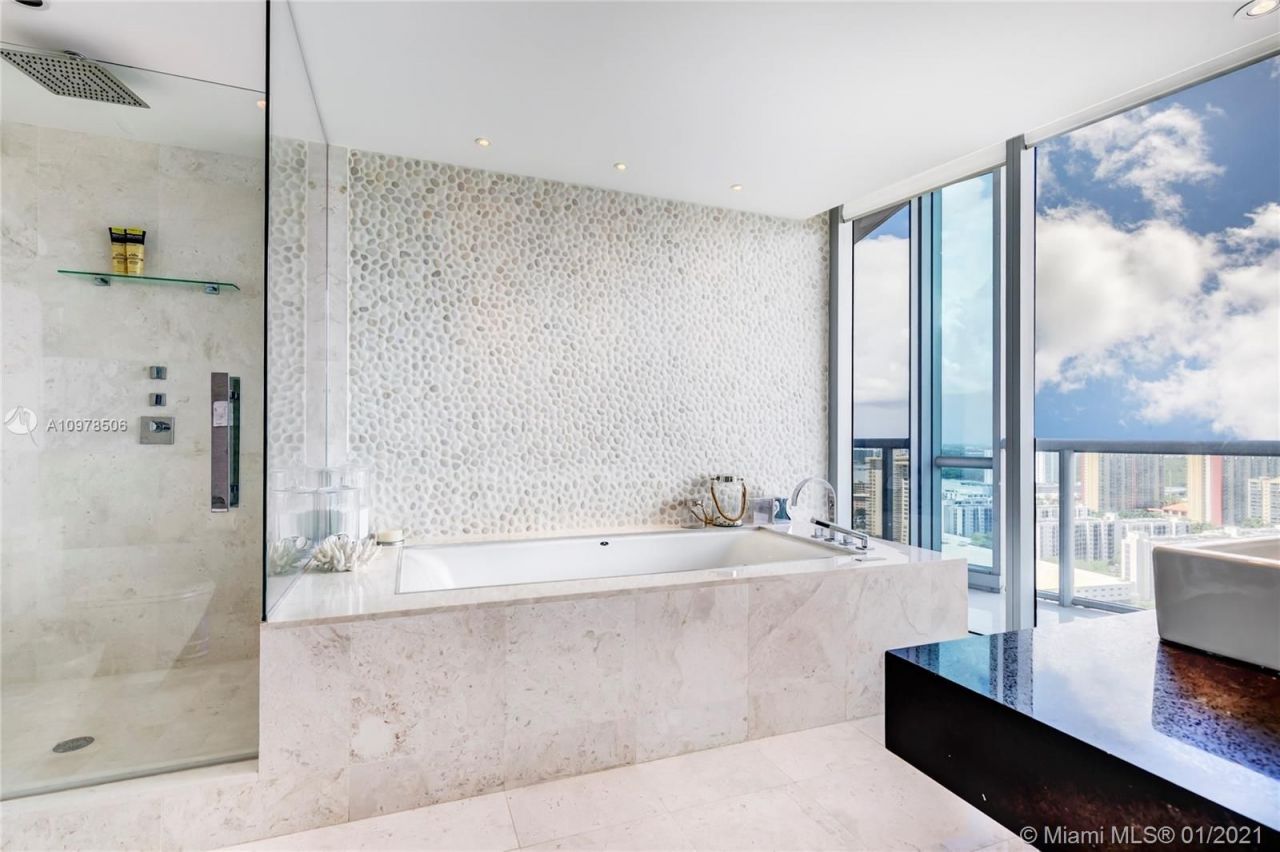 Квартира в Майами, США, 190 м² - фото 9