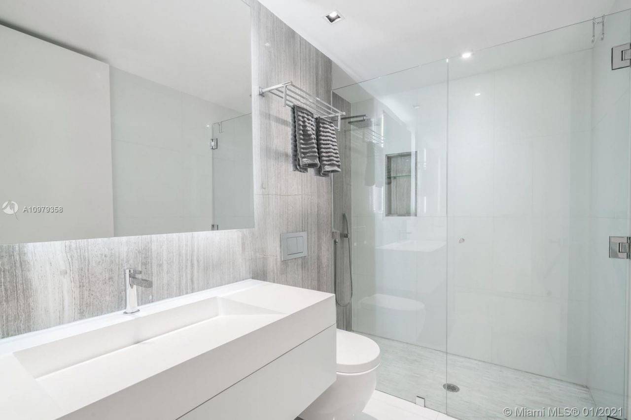 Квартира в Майами, США, 150 м² - фото 7