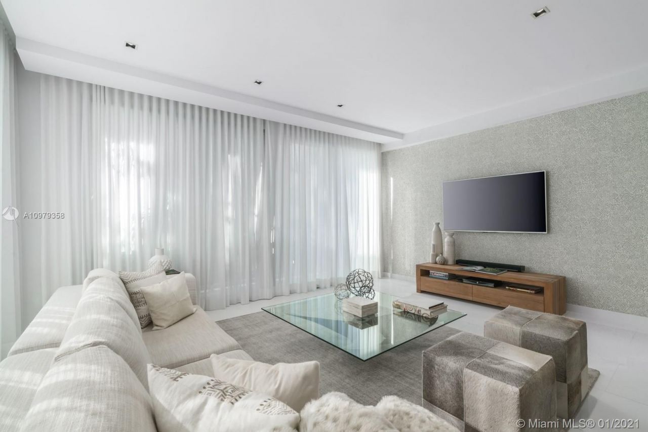 Квартира в Майами, США, 150 м² - фото 2