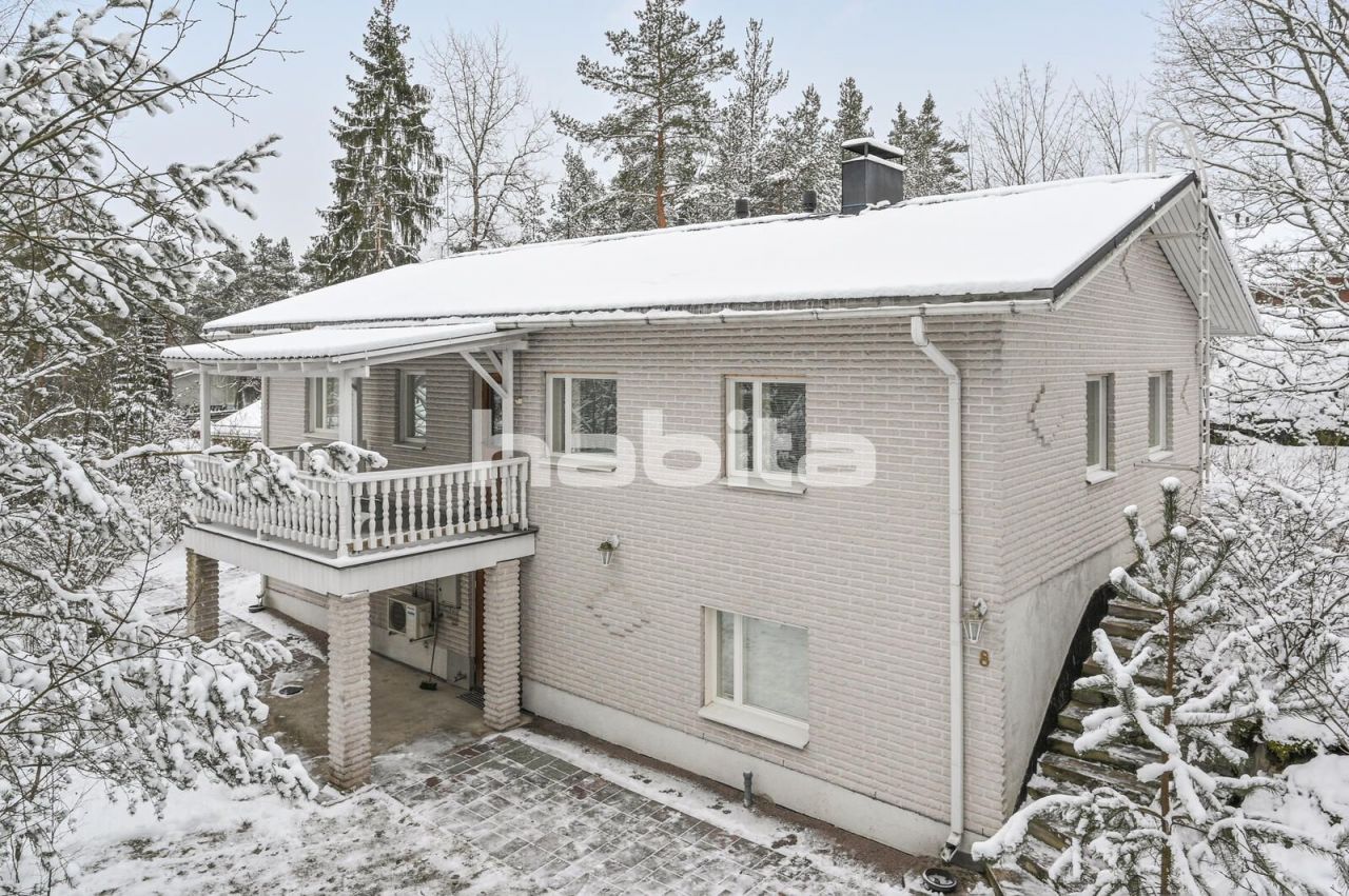 Дом в Вантаа, Финляндия, 181.9 м2 - фото 1