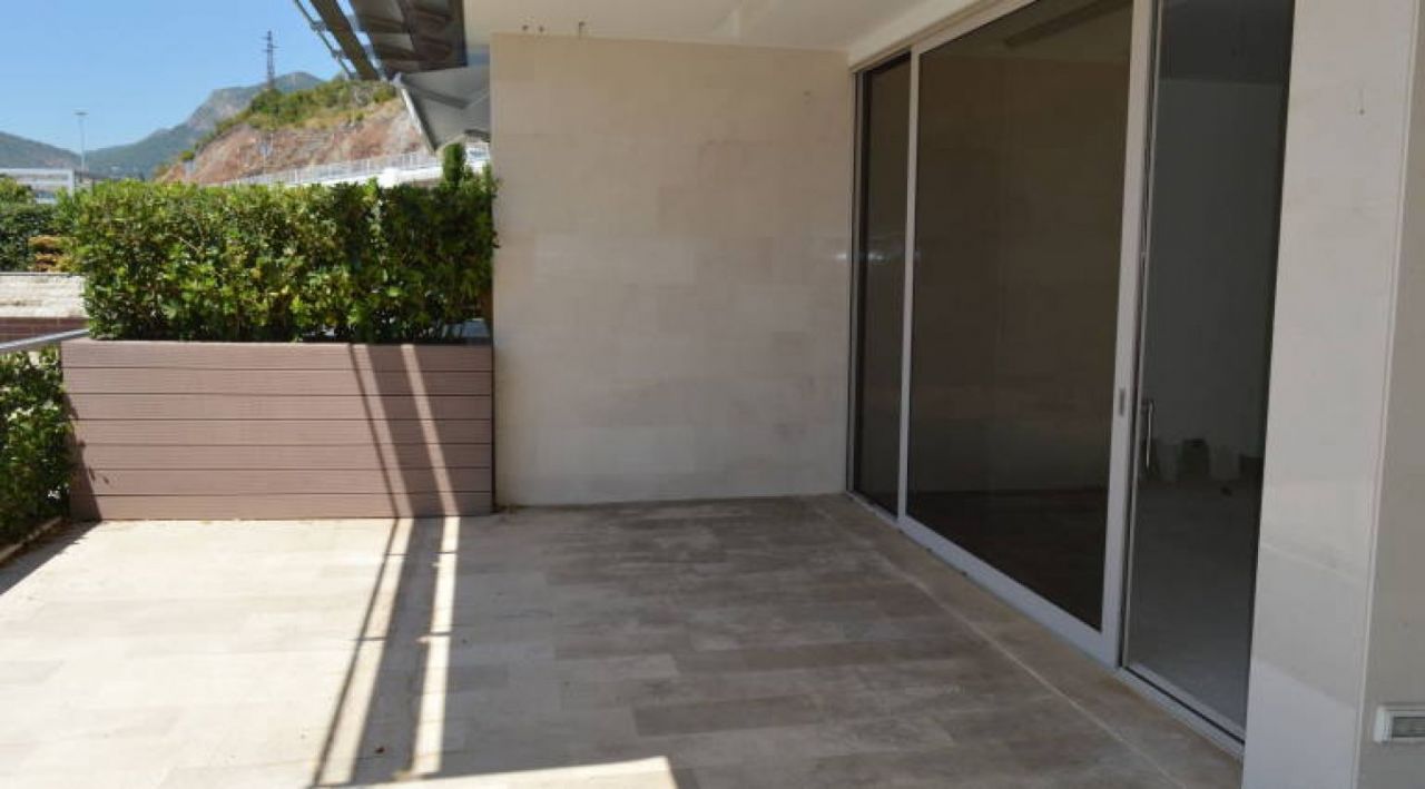 Квартира в Будве, Черногория, 167 м² - фото 5