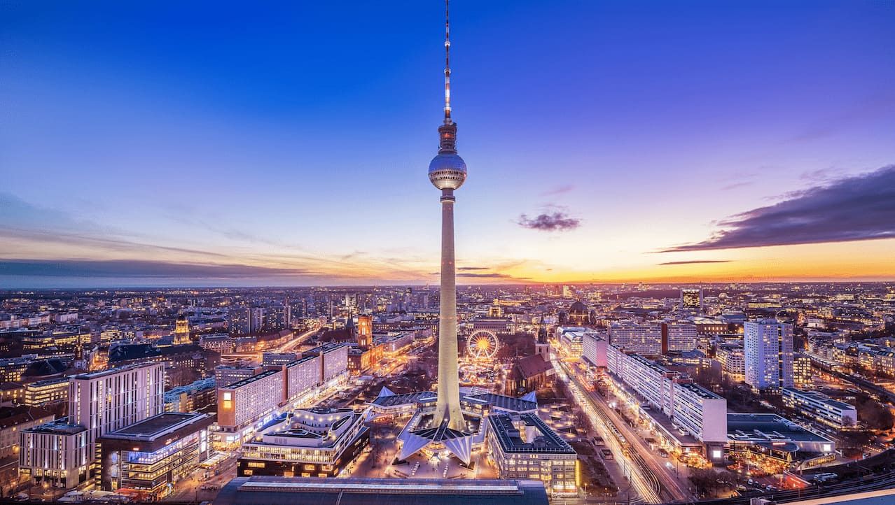 Коммерческая недвижимость в Берлине, Германия, 400 м2 - фото 1