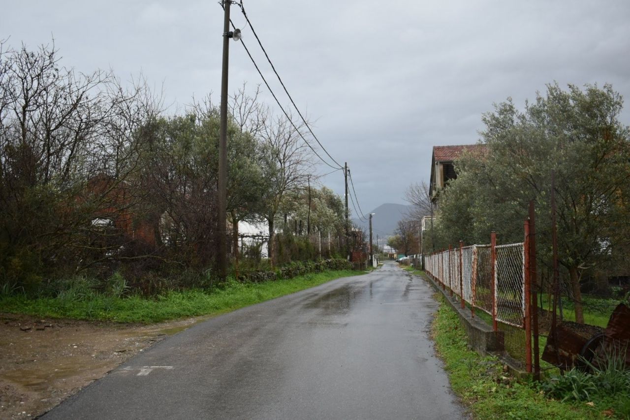 Земля в Тивате, Черногория, 1 800 м² - фото 3