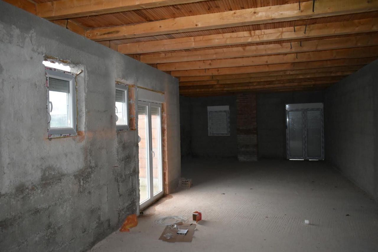 Земля в Тивате, Черногория, 1 800 м² - фото 15