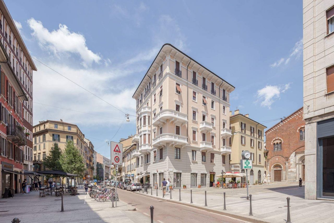Апартаменты в Милане, Италия, 101 м2 - фото 1