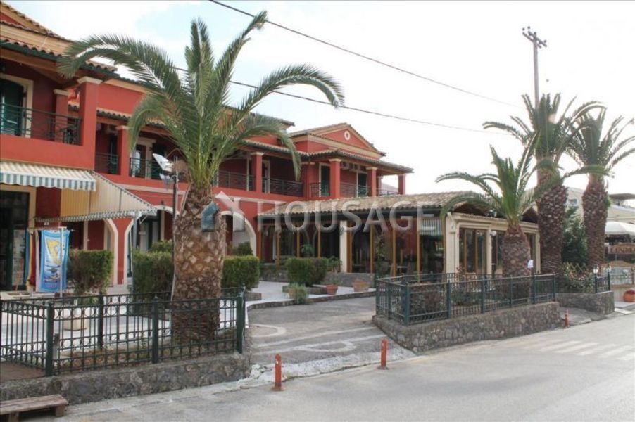 Коммерческая недвижимость на Корфу, Греция, 400 м2 - фото 1