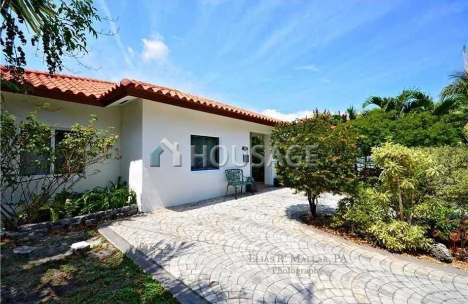 Дом в Майами, США, 240 м² - фото 1