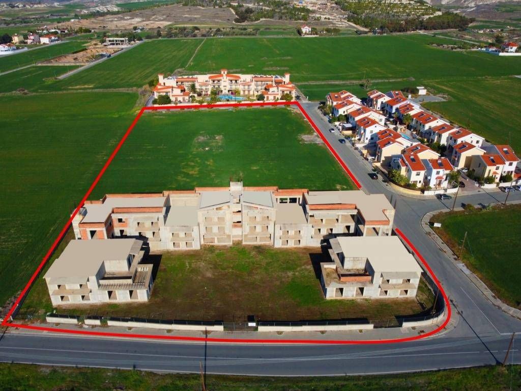 Коммерческая недвижимость в Ларнаке, Кипр, 2 777 м2 - фото 1
