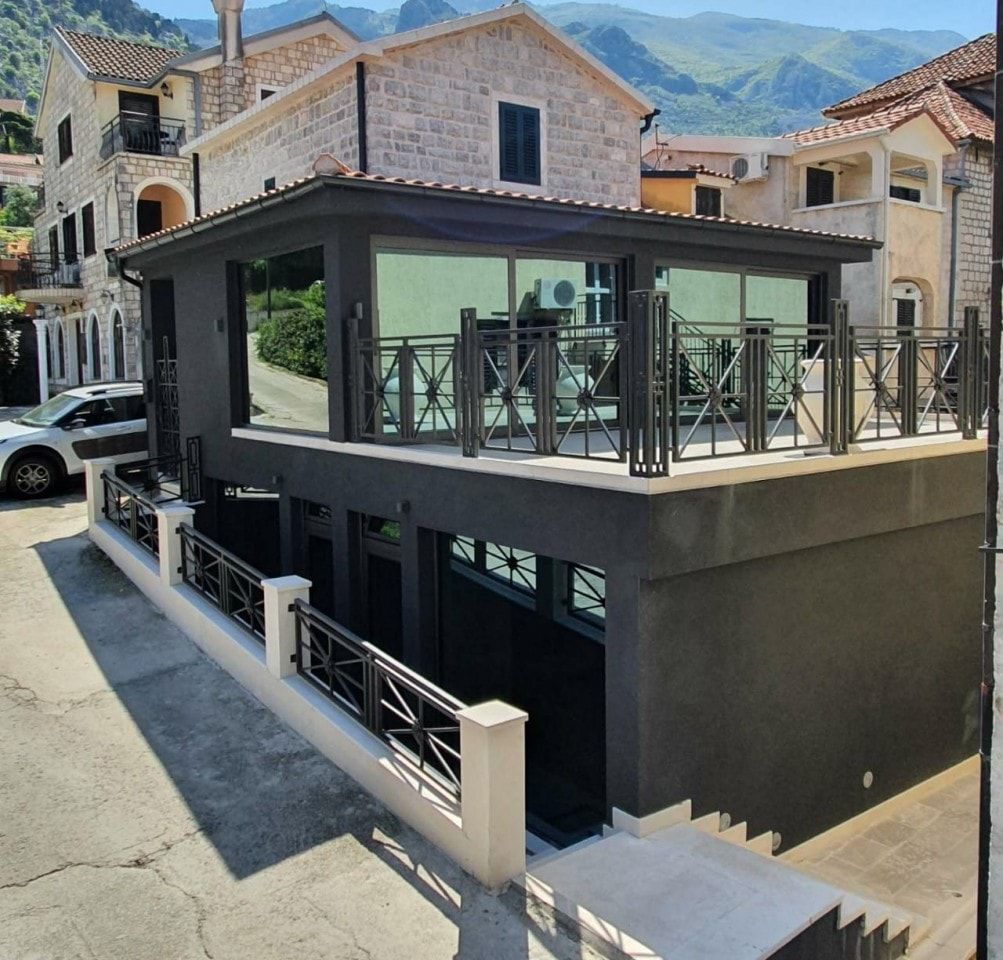 Дом в Которе, Черногория, 120 м2 - фото 1