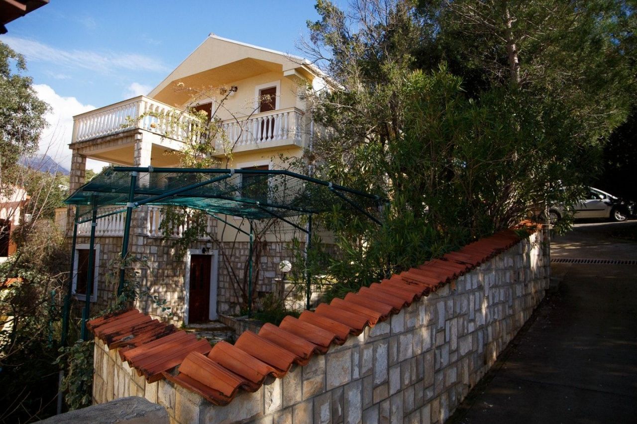 Дом в Баре, Черногория, 117 м2 - фото 1