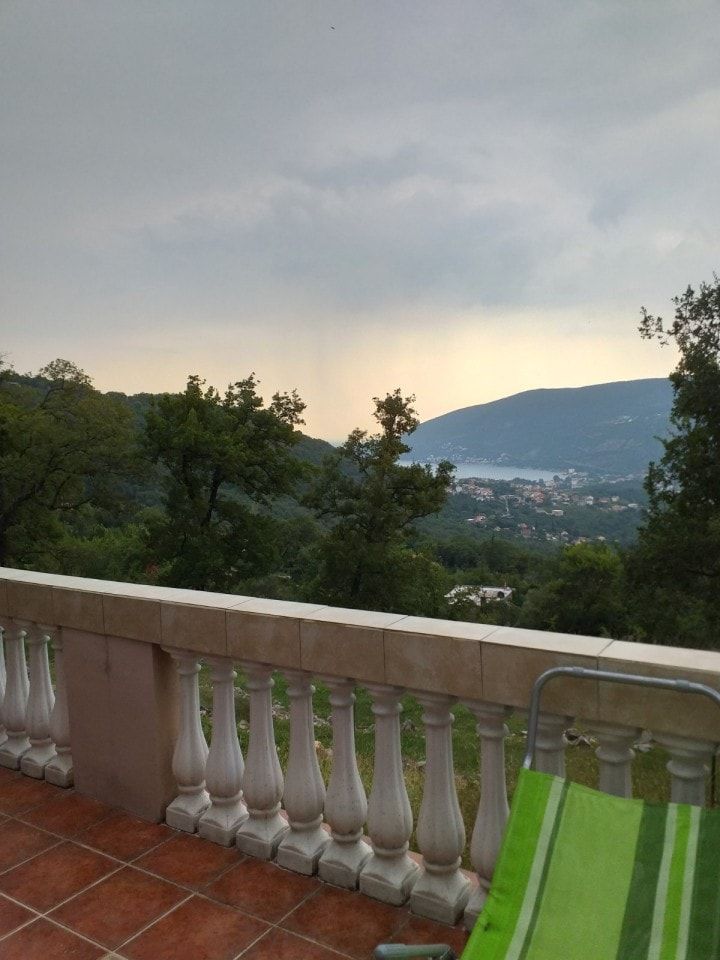 Дом в Херцег-Нови, Черногория, 70 м2 - фото 1