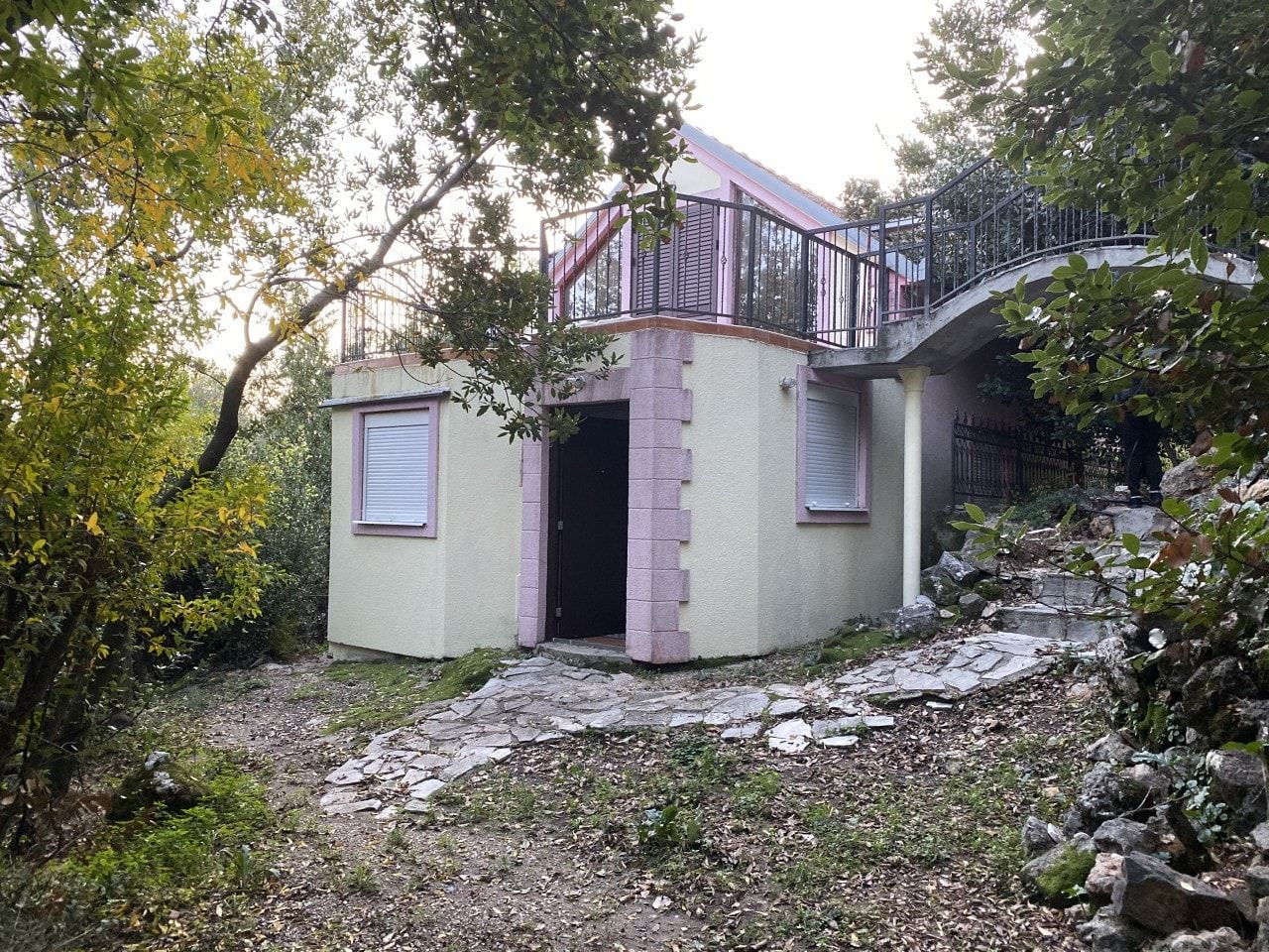 Дом в Херцег-Нови, Черногория, 120 м2 - фото 1