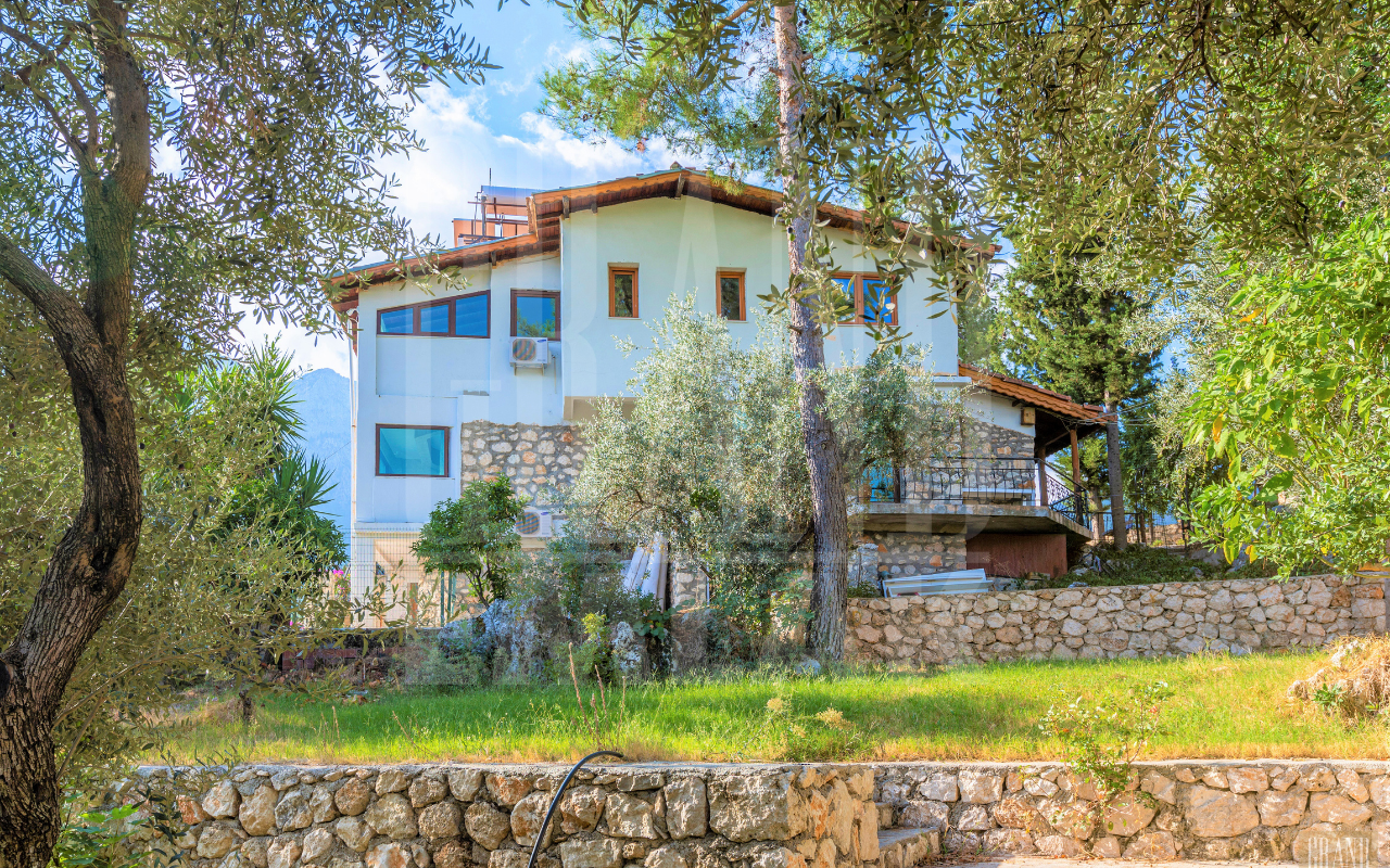 Вилла в Анталии, Турция, 450 м² - фото 2