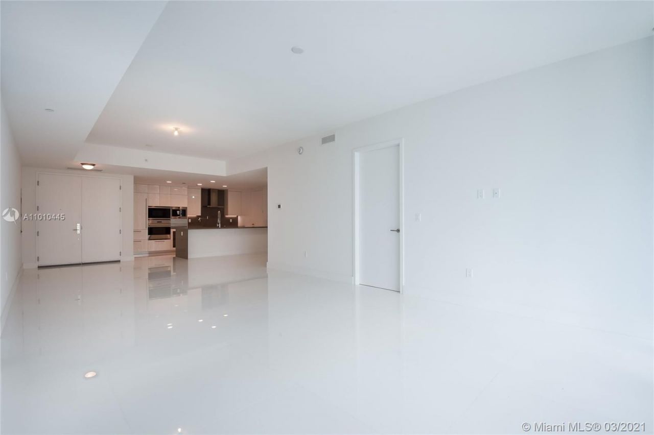 Квартира в Майами, США, 150 м² - фото 18