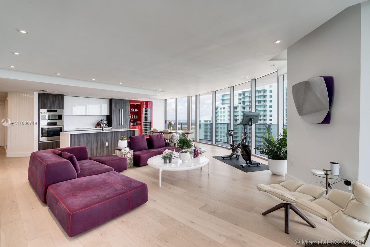 Квартира в Майами, США, 180 м² - фото 2