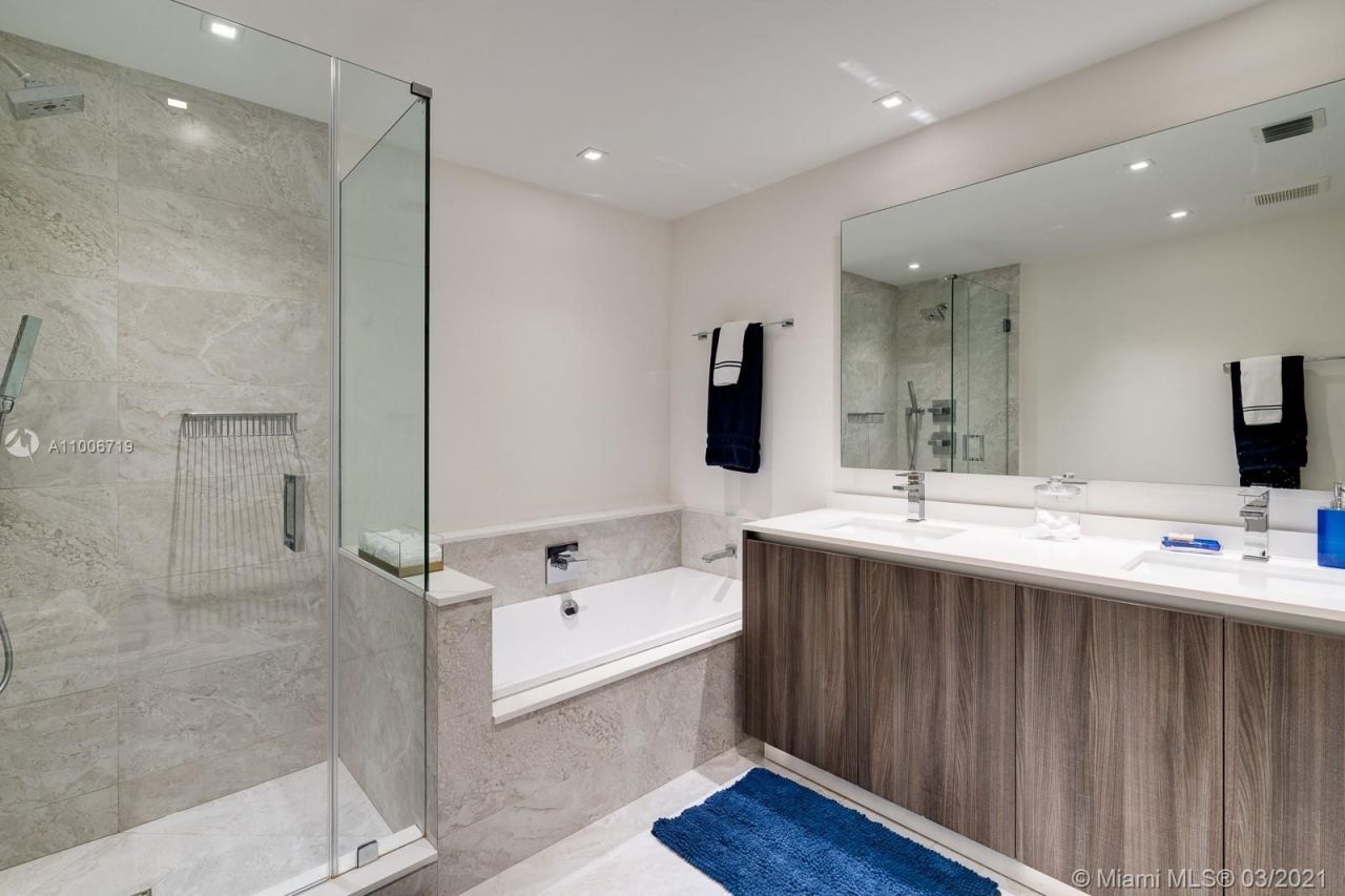 Квартира в Майами, США, 180 м² - фото 12