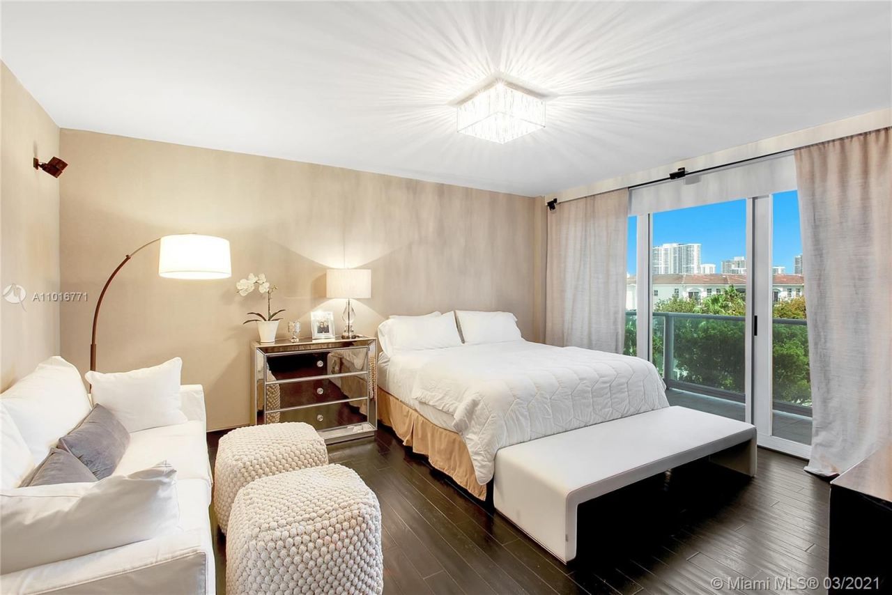 Квартира в Майами, США, 330 м² - фото 13