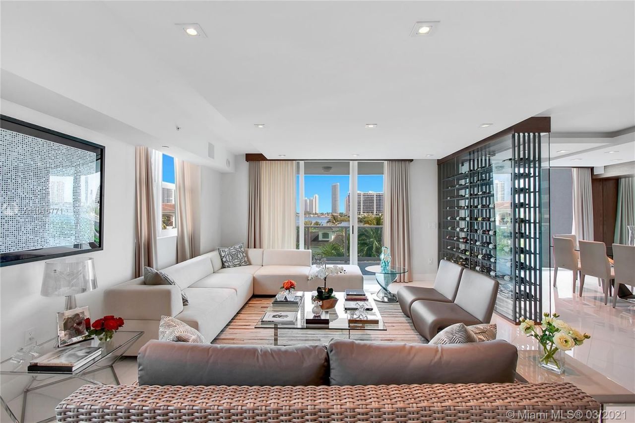 Квартира в Майами, США, 330 м² - фото 5