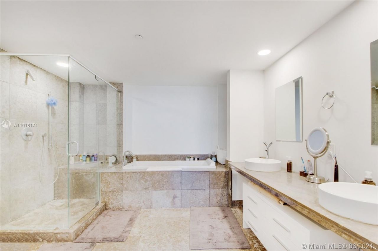 Квартира в Майами, США, 180 м² - фото 8