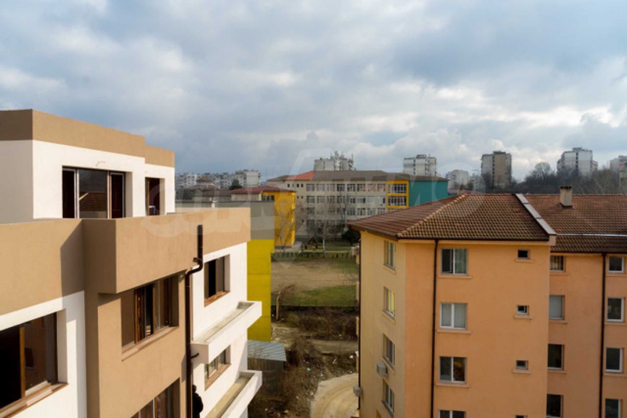 Апартаменты в Велико Тырново, Болгария, 74.56 м2 - фото 1