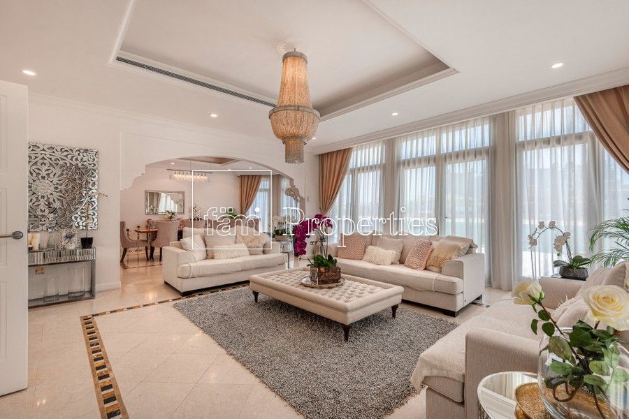 Дом в Дубае, ОАЭ, 604 м2 - фото 1