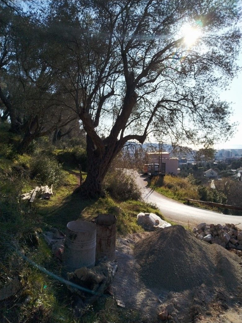 Земля в Баре, Черногория, 1 800 м² - фото 2