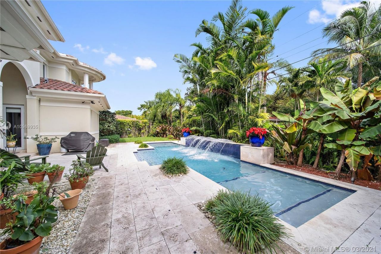 Особняк в Майами, США, 400 м² - фото 3