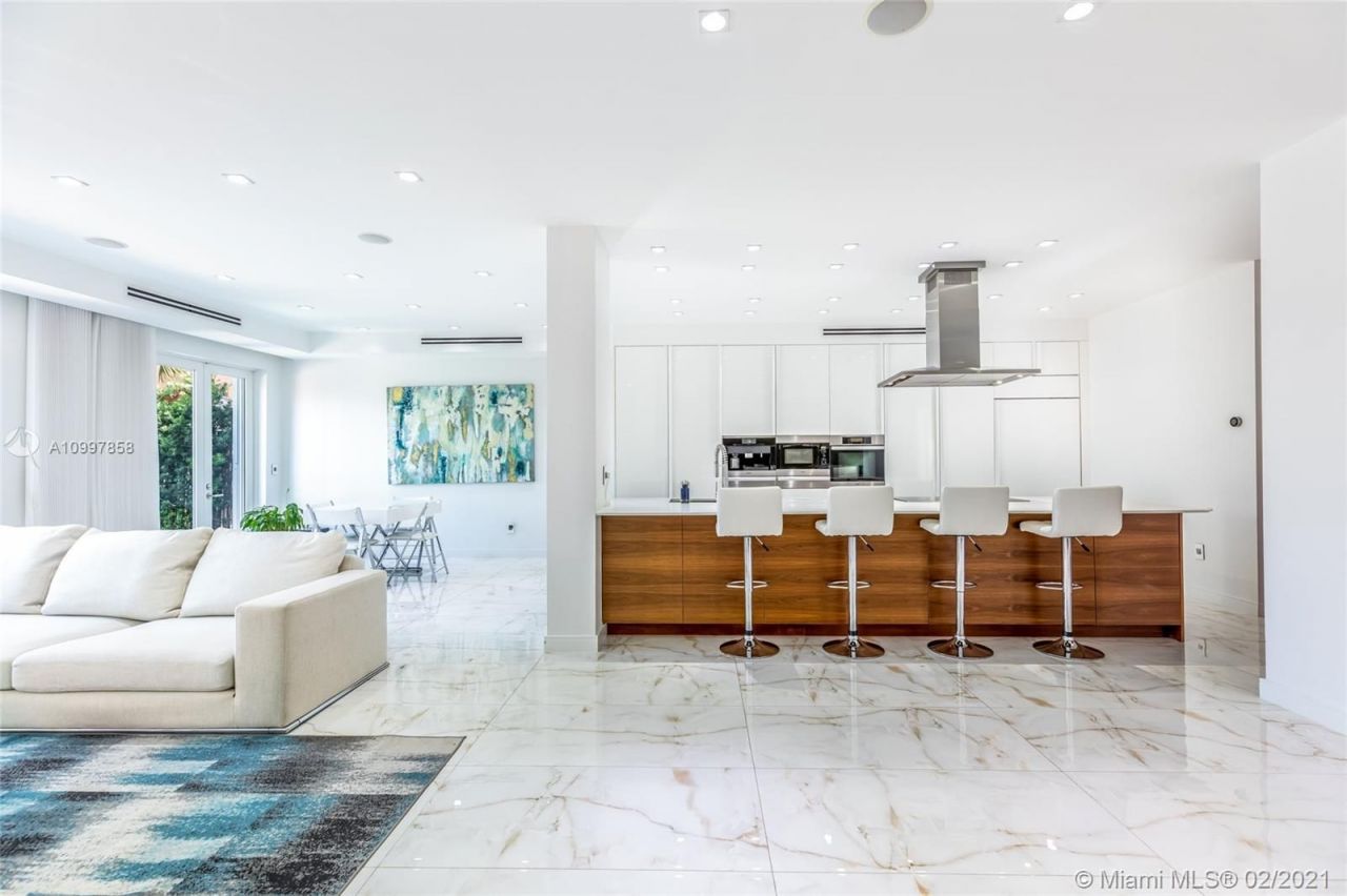 Вилла в Майами, США, 300 м² - фото 18