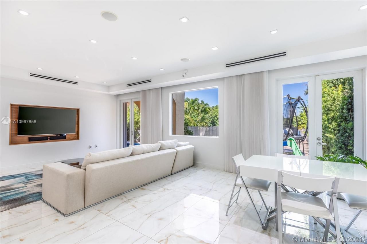 Вилла в Майами, США, 300 м² - фото 3