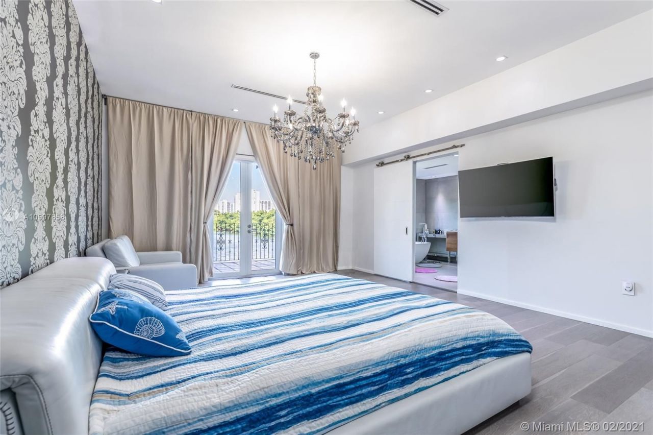 Вилла в Майами, США, 300 м² - фото 9