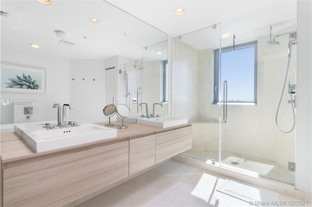 Квартира в Майами, США, 180 м² - фото 13