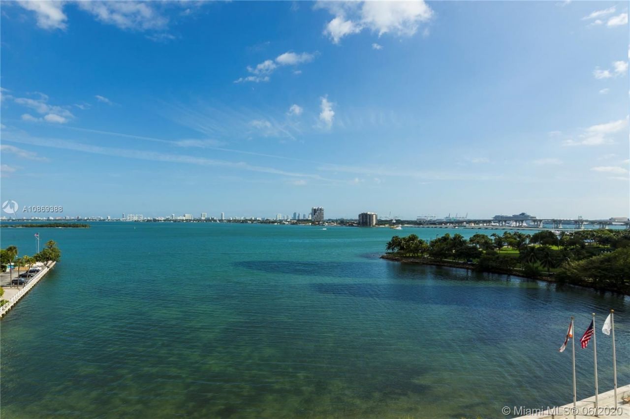 Квартира в Майами, США, 150 м² - фото 6