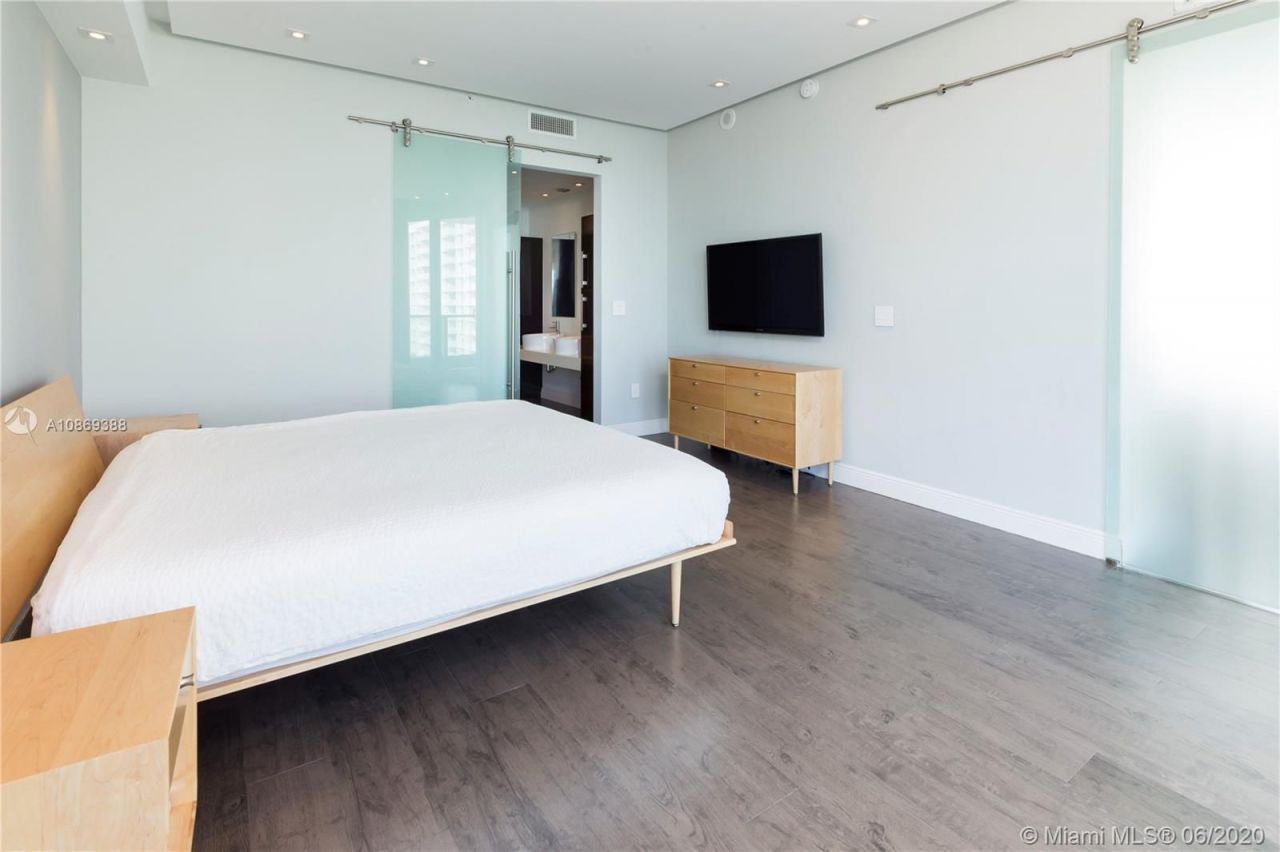 Квартира в Майами, США, 150 м² - фото 10