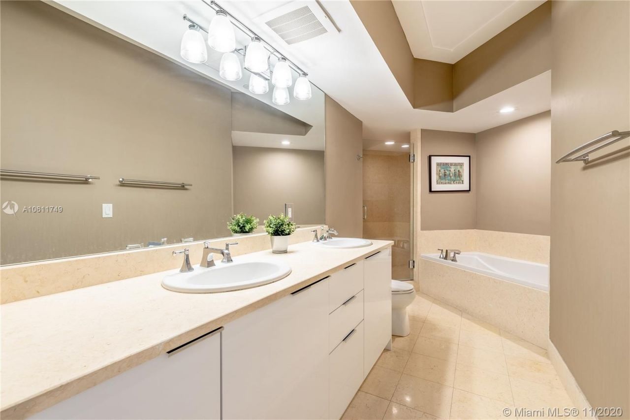 Квартира в Майами, США, 160 м² - фото 10