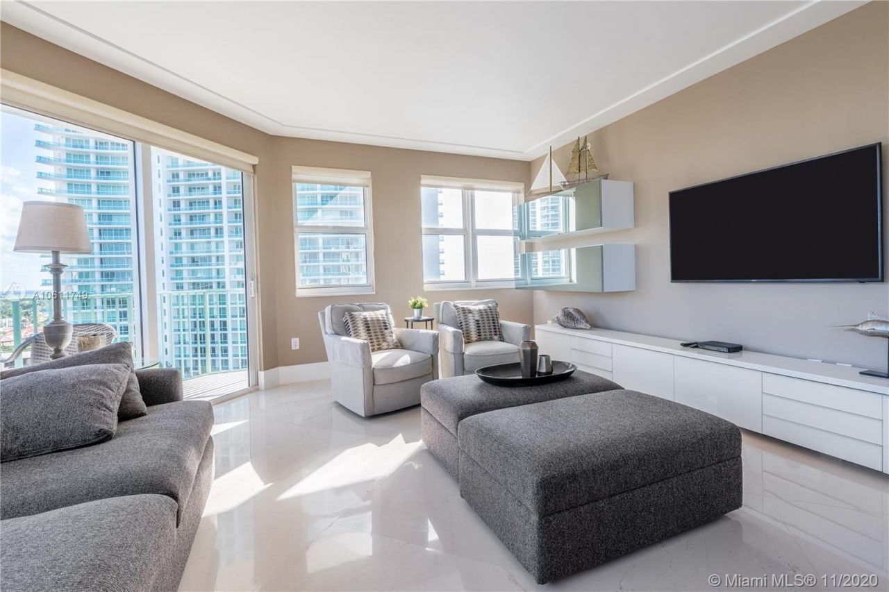 Квартира в Майами, США, 160 м² - фото 2