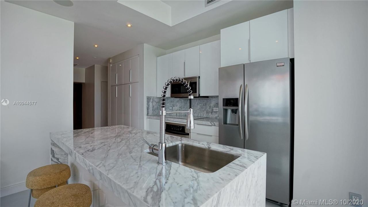 Квартира в Майами, США, 130 м² - фото 4