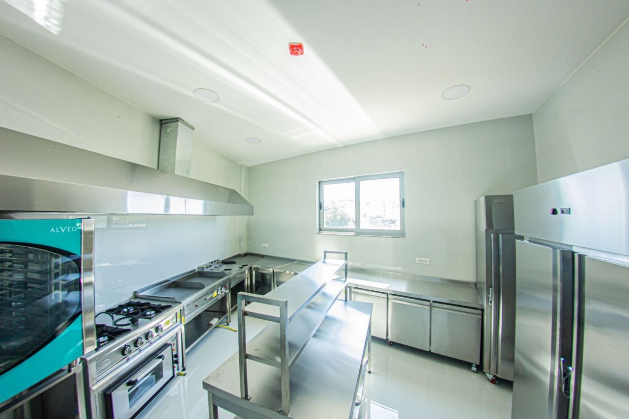 Отель, гостиница в Добра Воде, Черногория, 1 300 м² - фото 19